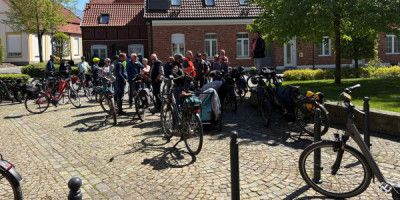 Treffen am Dorfbrunnen